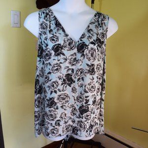 torrid Mint top with Roses Size 1X